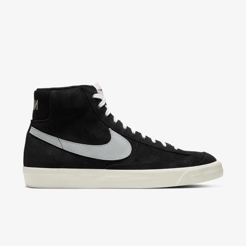 Nike black suede clearance blazer mid vintage sneakers